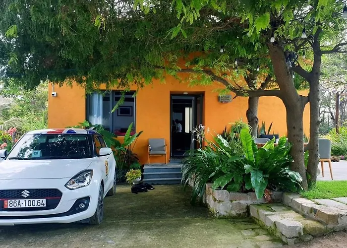 Nhà nghỉ Lotus House *